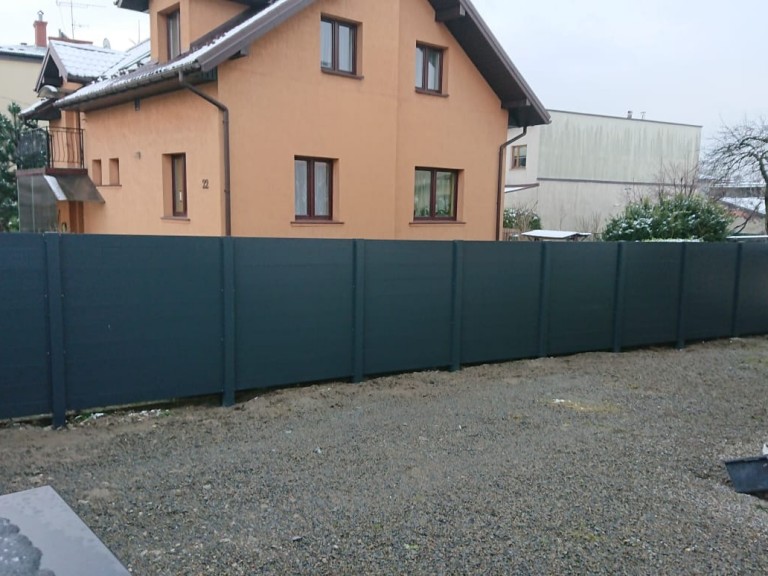 aluminum fence 4